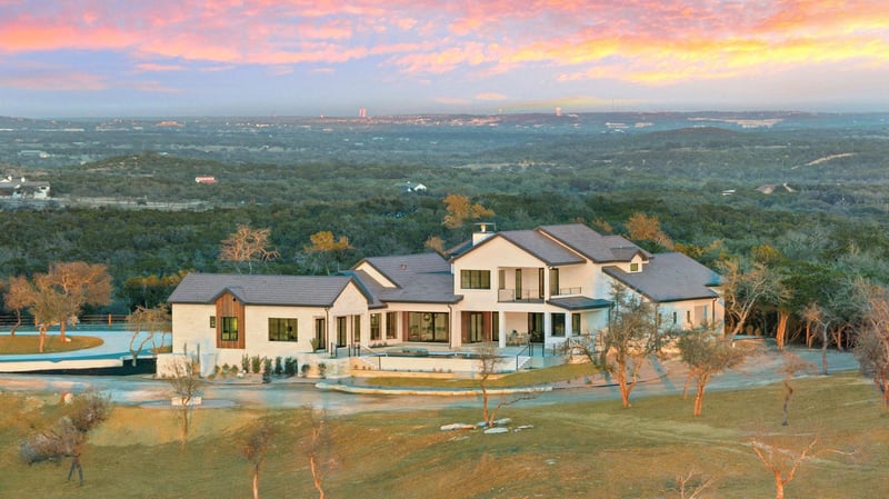 1562 Canyon Crossing Vw, Dripping Springs, TX 78620