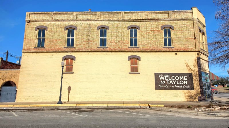 401 Main ST, Taylor, TX 76574