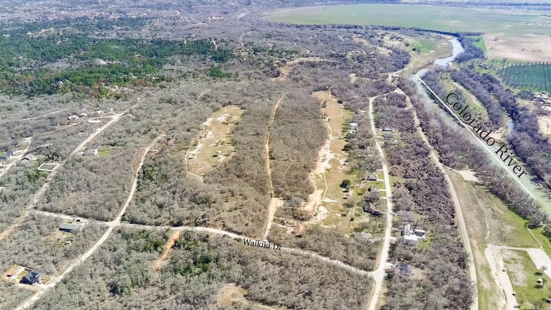 242 Iva LN, Bastrop, TX 78602