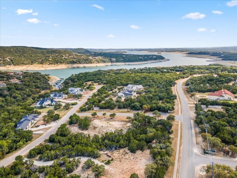 17620 Hunters Hl, Jonestown, TX 78645