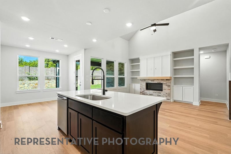 9301 Breeze Hill DR, Austin, TX 78744