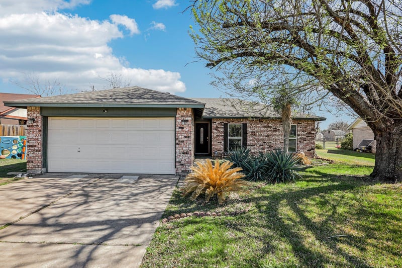 1107 Long Meadow DR, Round Rock, TX 78664