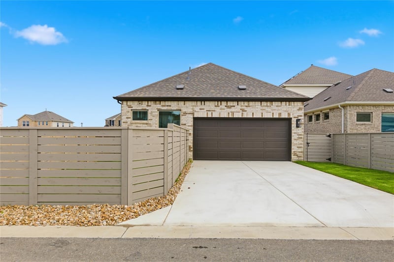 117 Royal Fern RD, Hutto, TX 78634