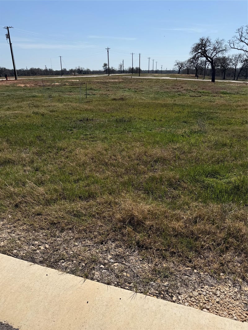 109 Sonoma DR, Elgin, TX 78621