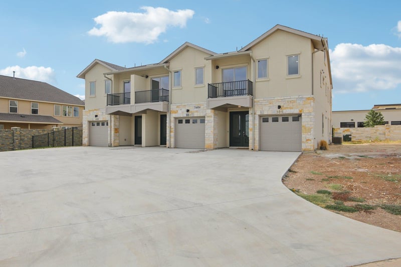 202 Tesla CIR, Round Rock, TX 78681