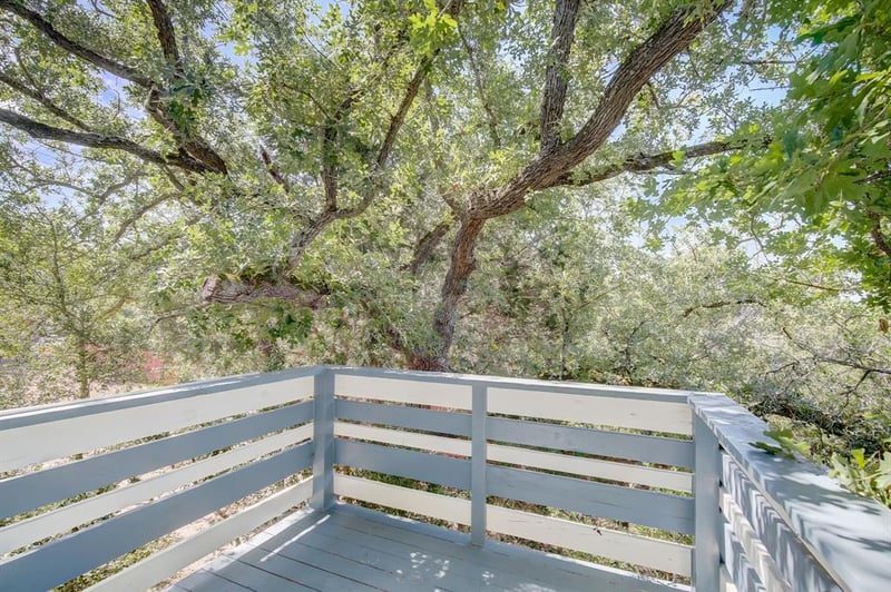 146 Shadow Oak DR, Bastrop, TX 78602