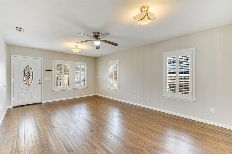 318 NW Loop 230 Hw, Smithville, TX 78957