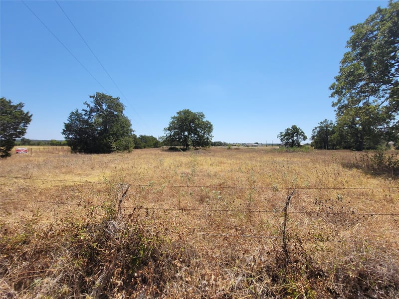 000 Brown RD, Mcdade, TX 78650