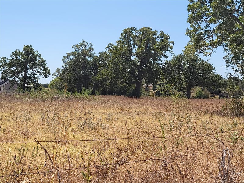 000 Brown RD, Mcdade, TX 78650