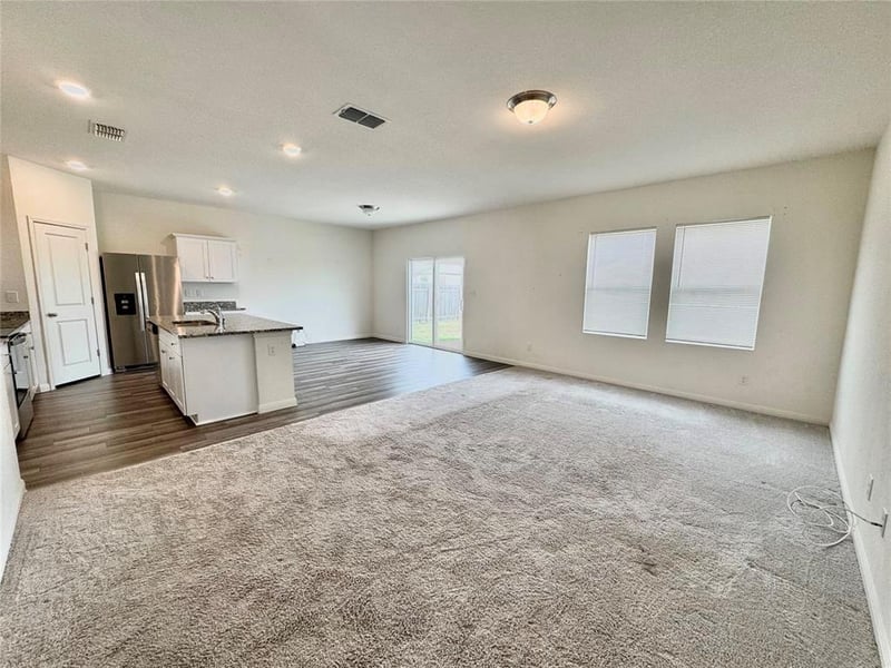 102 Gemsbok RD, Hutto, TX 78634