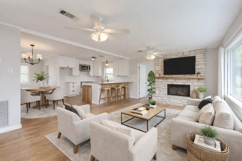 318 Avenue C, Elgin, TX 78621