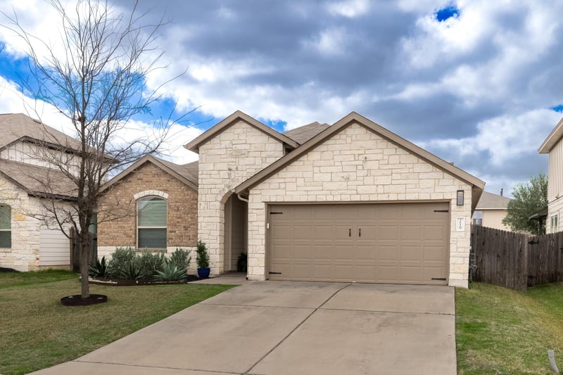 219 Noddy RD, Buda, TX 78610
