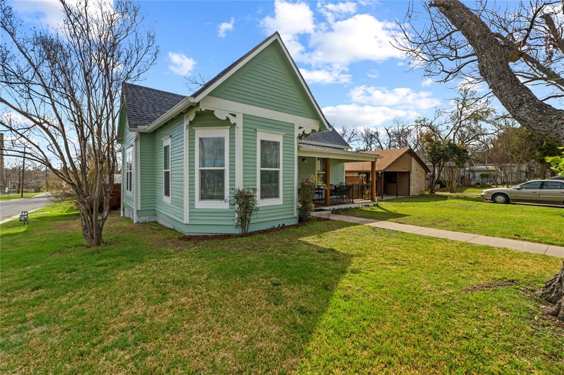 1120 Vance ST, Taylor, TX 76574