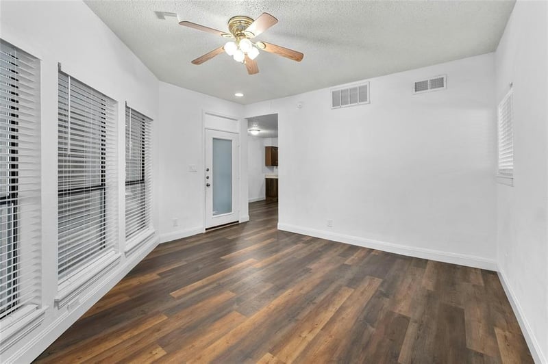 1910 Robbins PL #103, Austin, TX 78705