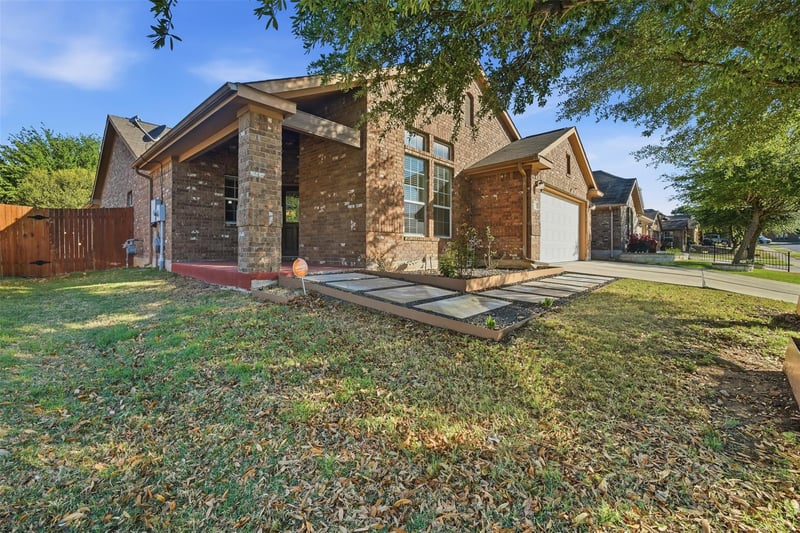 137 Orchard Hill TRL, Buda, TX 78610