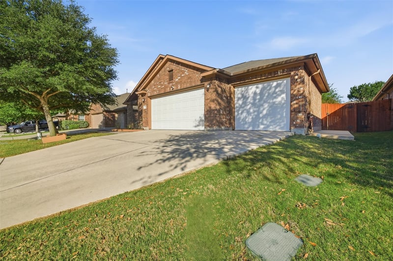 137 Orchard Hill TRL, Buda, TX 78610