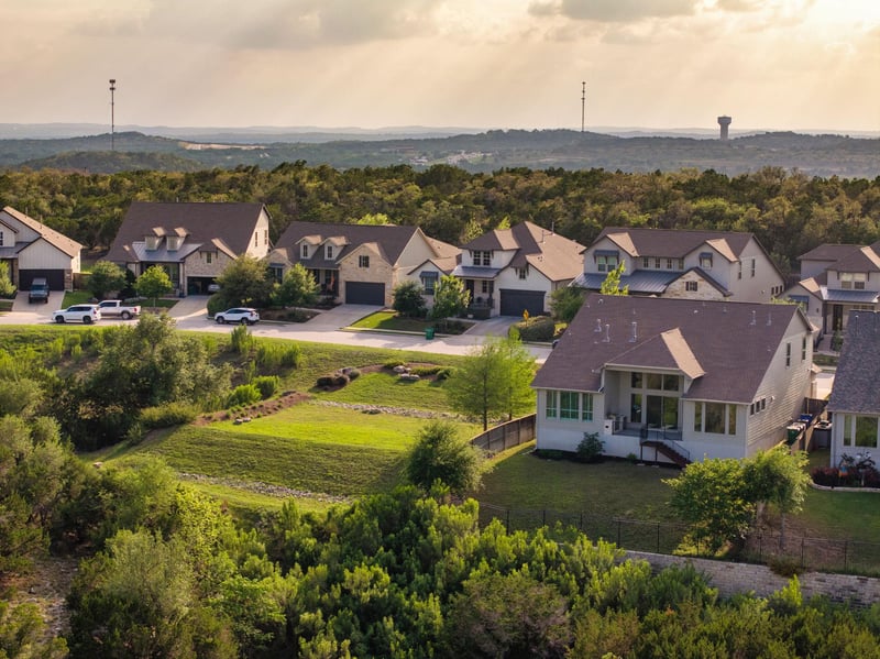 595 Dayridge DR, Dripping Springs, TX 78620