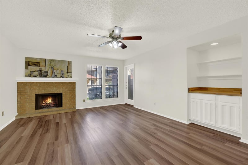 1202 Thorpe LN #701, San Marcos, TX 78666
