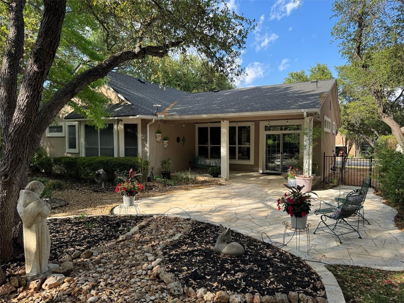 290 Whispering Wind DR, Georgetown, TX 78633