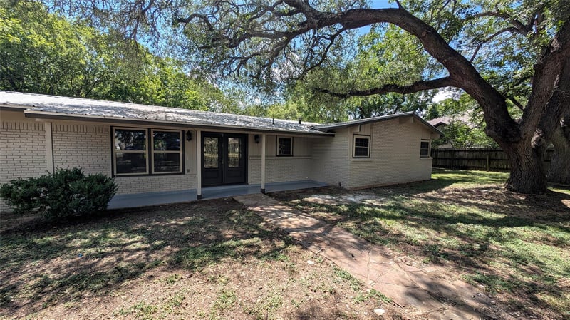 11811 Sleepy Hollow RD, Manchaca, TX 78652