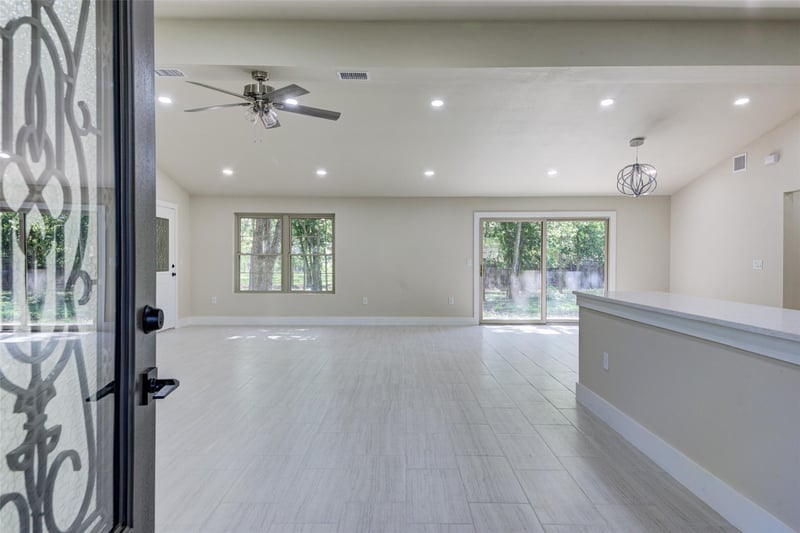 11811 Sleepy Hollow RD, Manchaca, TX 78652