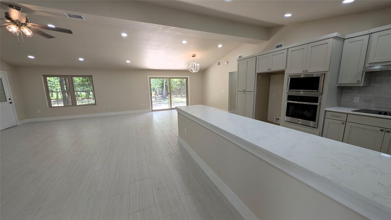 11811 Sleepy Hollow RD, Manchaca, TX 78652