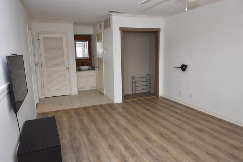 8888 Tallwood DR #2109, Austin, TX 78759