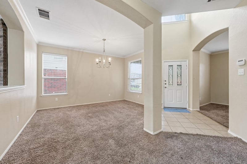 12621 Wayne Spur LN, Elgin, TX 78621