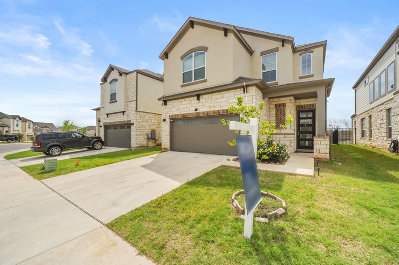 1531 Red Bud LN #51, Round Rock, TX 78665