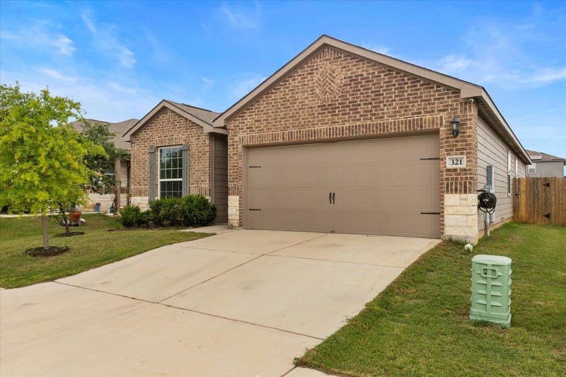 321 Freedom Park Ave, Liberty Hill, TX 78642