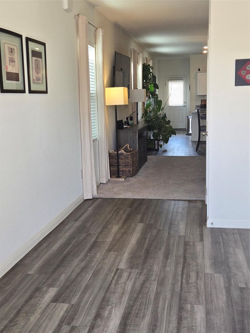 107 Gray Fox Loop, Hutto, TX 78634