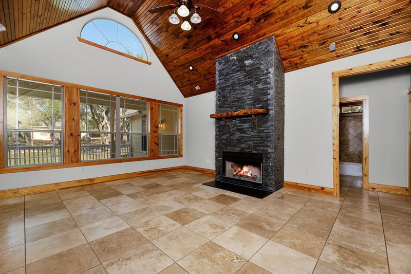 967 Falconwood DR, San Marcos, TX 78666