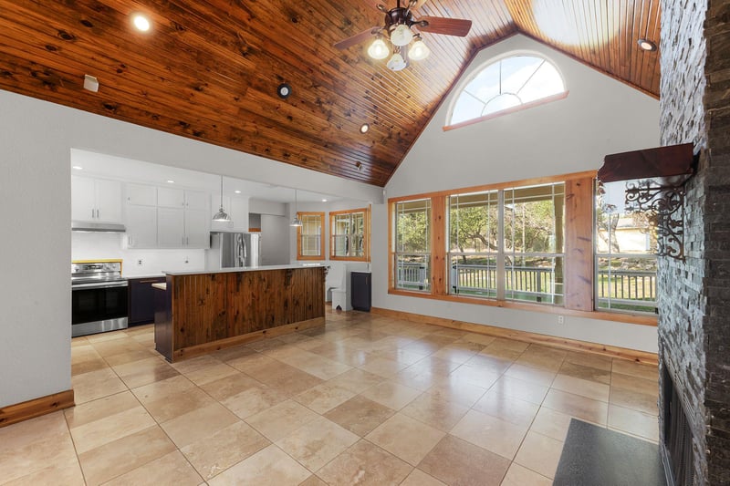 967 Falconwood DR, San Marcos, TX 78666