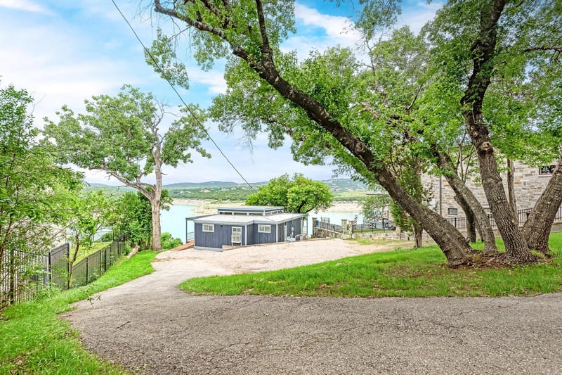 8130 Joy RD, Volente, TX 78641