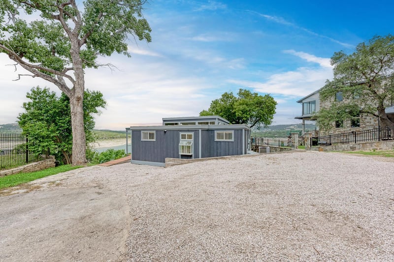 8130 Joy RD, Volente, TX 78641