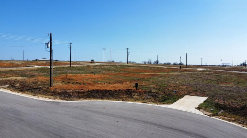 104 Sonoma DR, Elgin, TX 78621