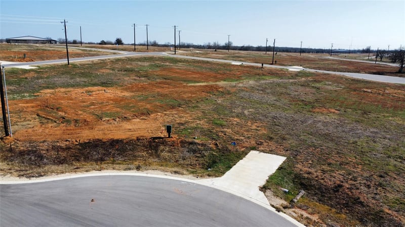 104 Sonoma DR, Elgin, TX 78621
