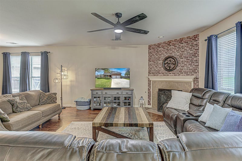 2215 Heritage Well LN, Pflugerville, TX 78660