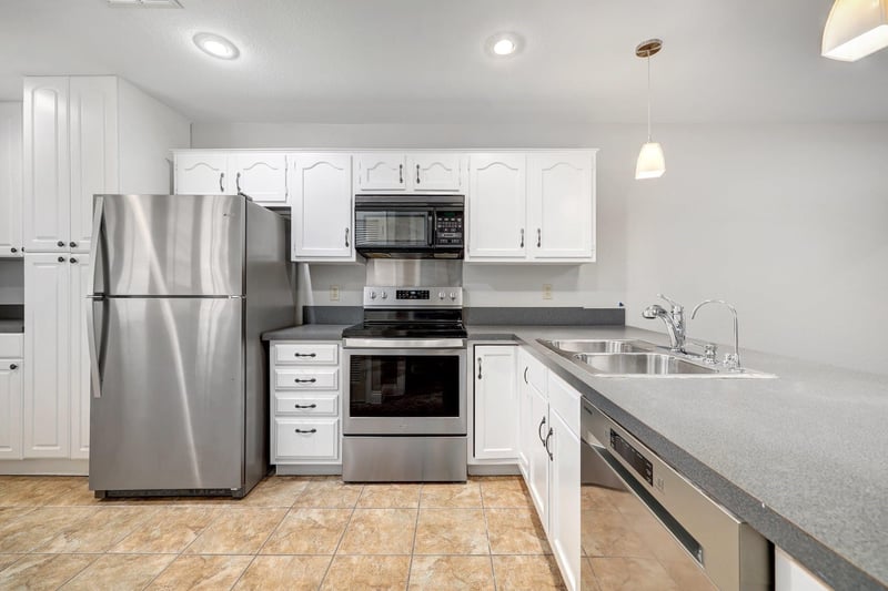 7211 Lakewood DR #G124, Austin, TX 78750