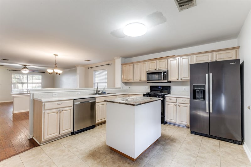 272 Tobin DR, Buda, TX 78610
