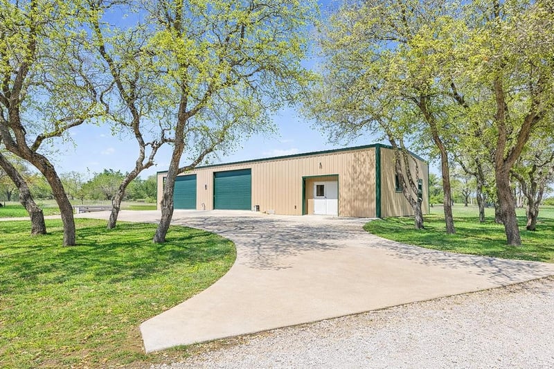 434 Turner CT, Johnson City, TX 78636