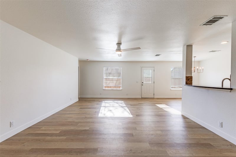 109 Orange Tree LN, Georgetown, TX 78626