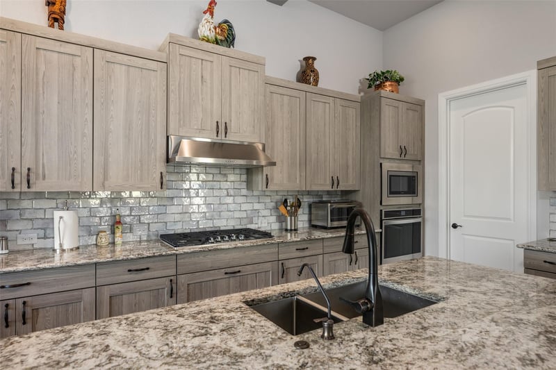 825 Faith DR, Liberty Hill, TX 78642