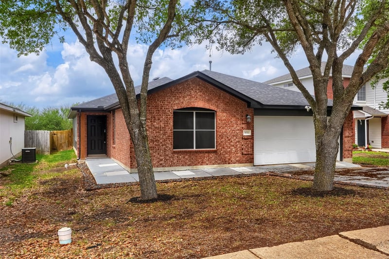 1011 Shadow Creek BLVD, Buda, TX 78610