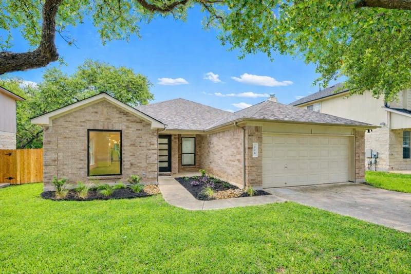 608 Haleys CV, Leander, TX 78641