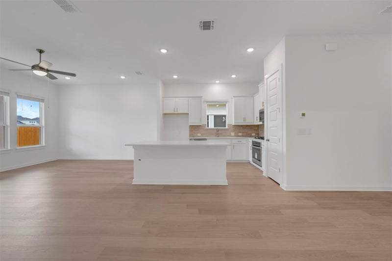 817 Boise DR, Leander, TX 78641
