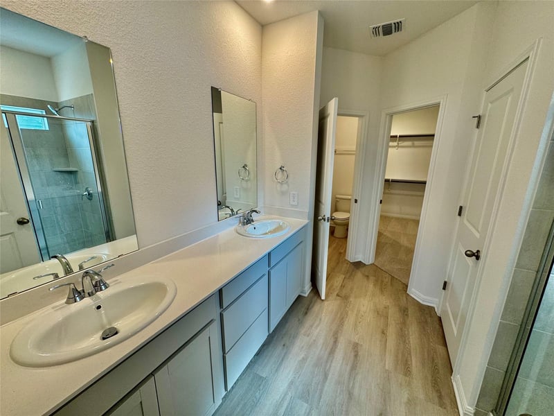 5013 Stockton LN, Del Valle, TX 78617
