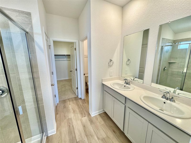 5012 Stockton LN, Del Valle, TX 78617