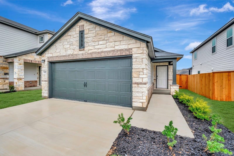 142 Big Banyan DR, Dripping Springs, TX 78620