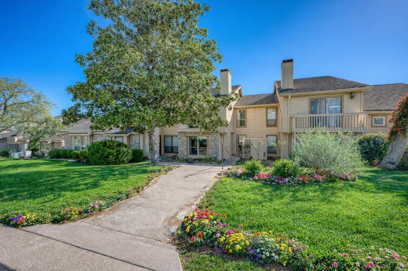 1209 Hi Stirrup #113, Horseshoe Bay, TX 78657